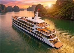 Du thuyền Azura Lan Hạ